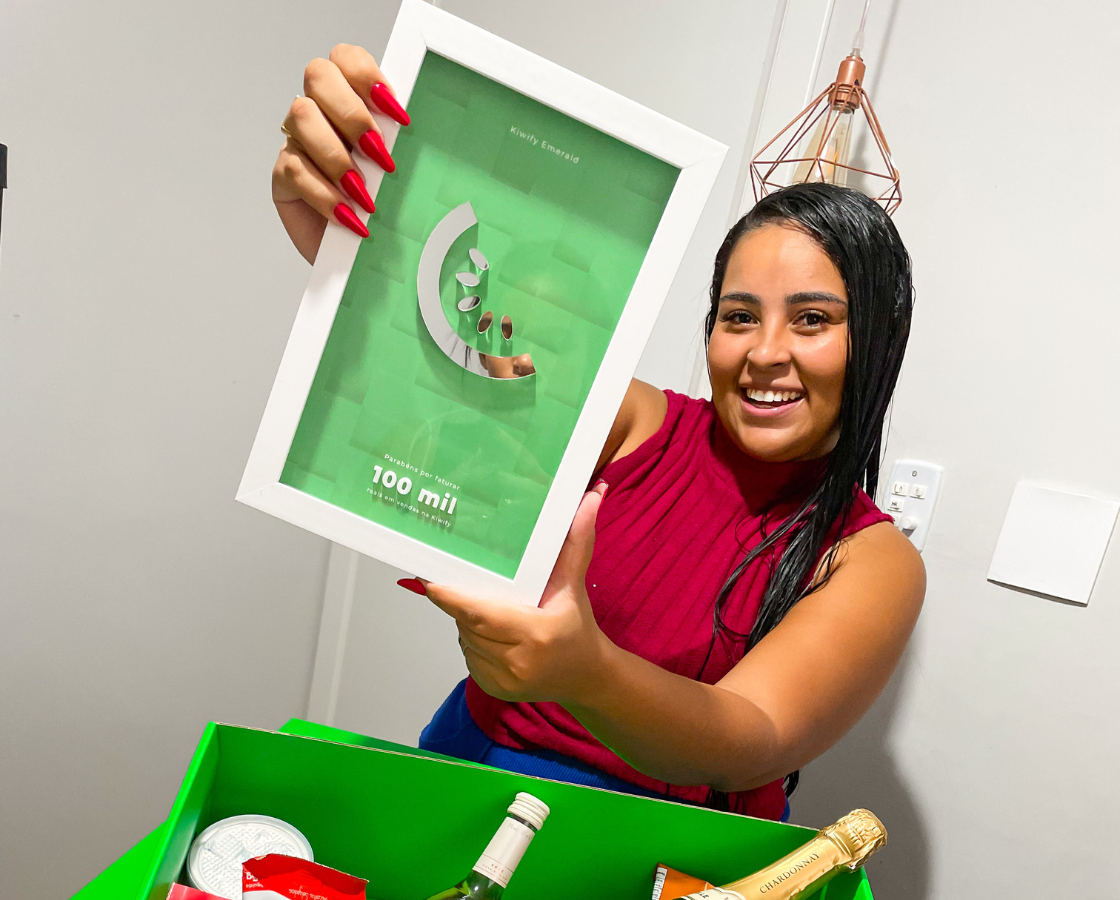 Maiara, Nail Designer